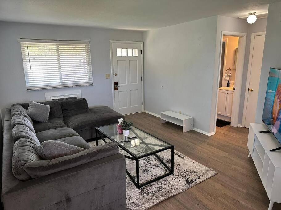 Cozy Apt Near Downtown Dayton Apartment Exterior photo